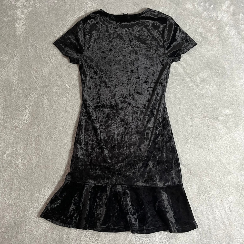 Forever 21 Black Crushed Velvet Short Sleeve Ruffle Hem Mini Dress Womens (L) - Picture 2 of 10